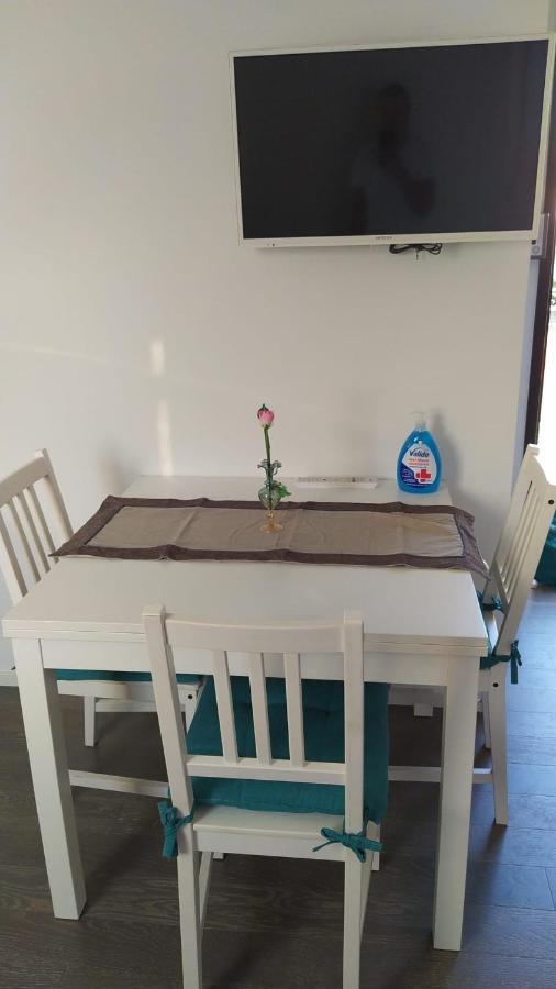 Momy House Apartment ซานโดนาดิเพียเว ภายนอก รูปภาพ