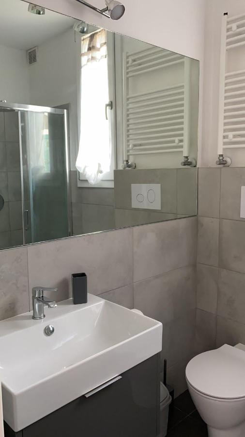 Momy House Apartment ซานโดนาดิเพียเว ภายนอก รูปภาพ