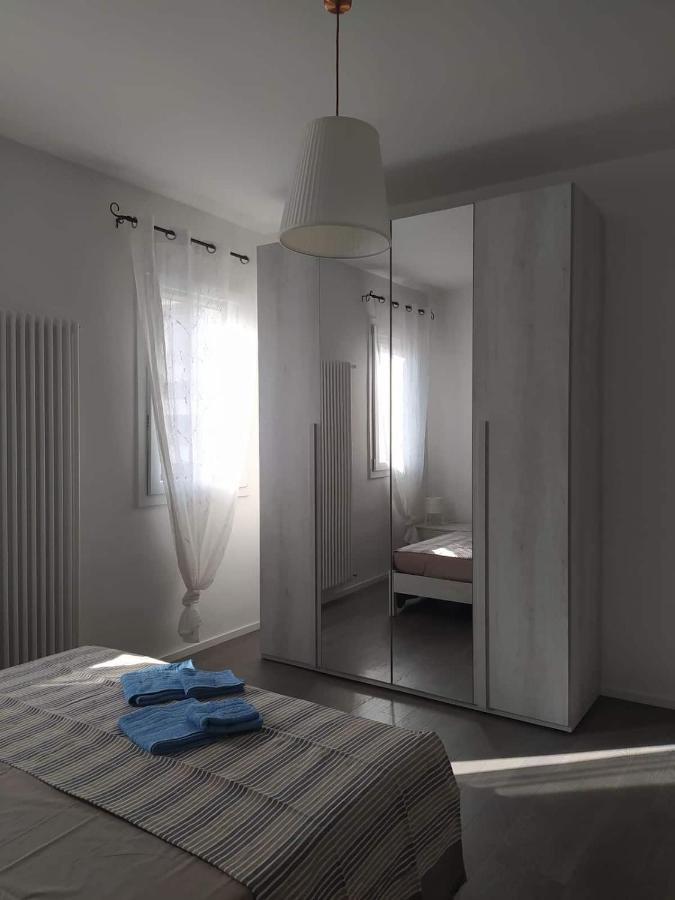 Momy House Apartment ซานโดนาดิเพียเว ภายนอก รูปภาพ