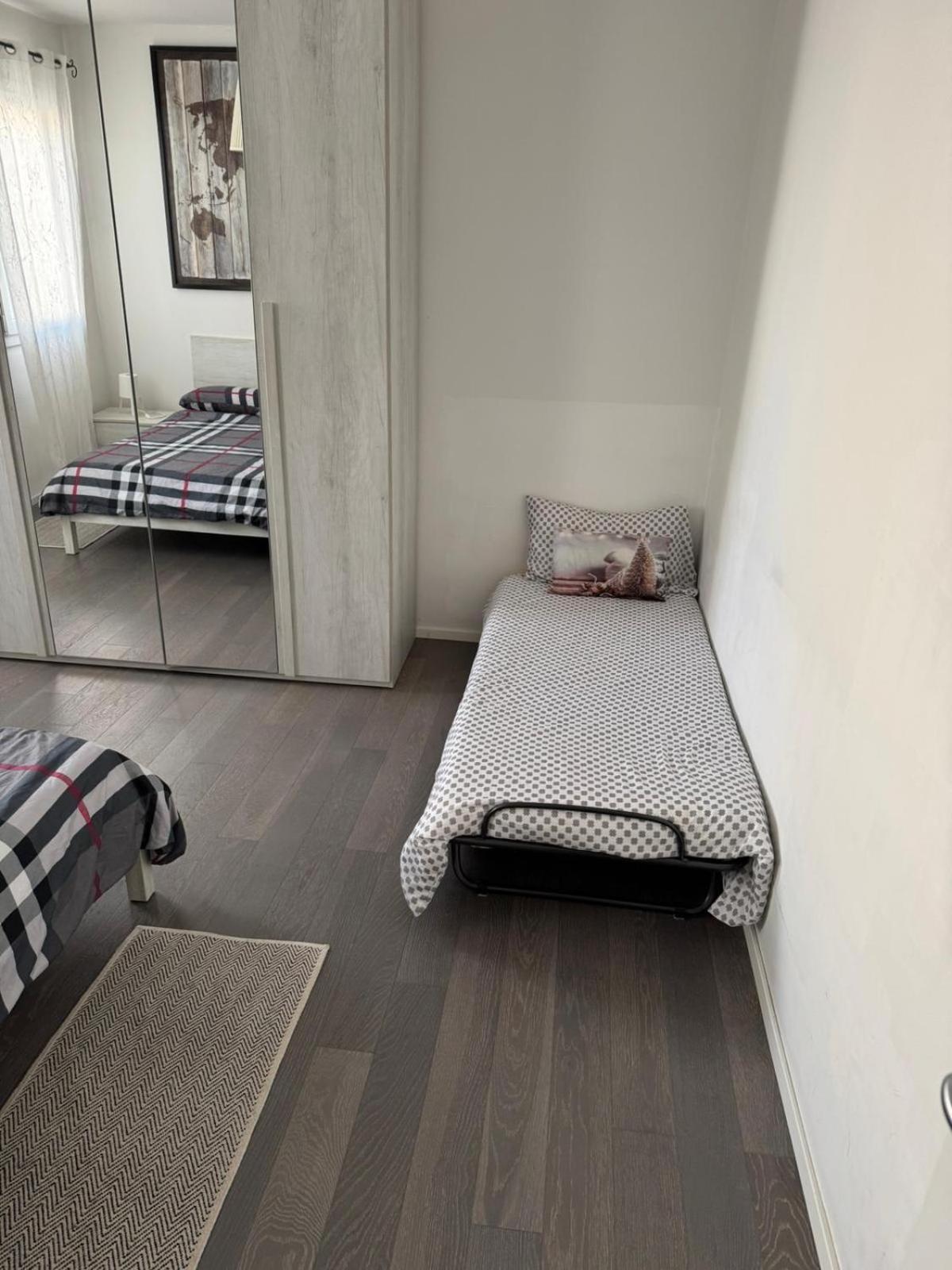 Momy House Apartment ซานโดนาดิเพียเว ภายนอก รูปภาพ